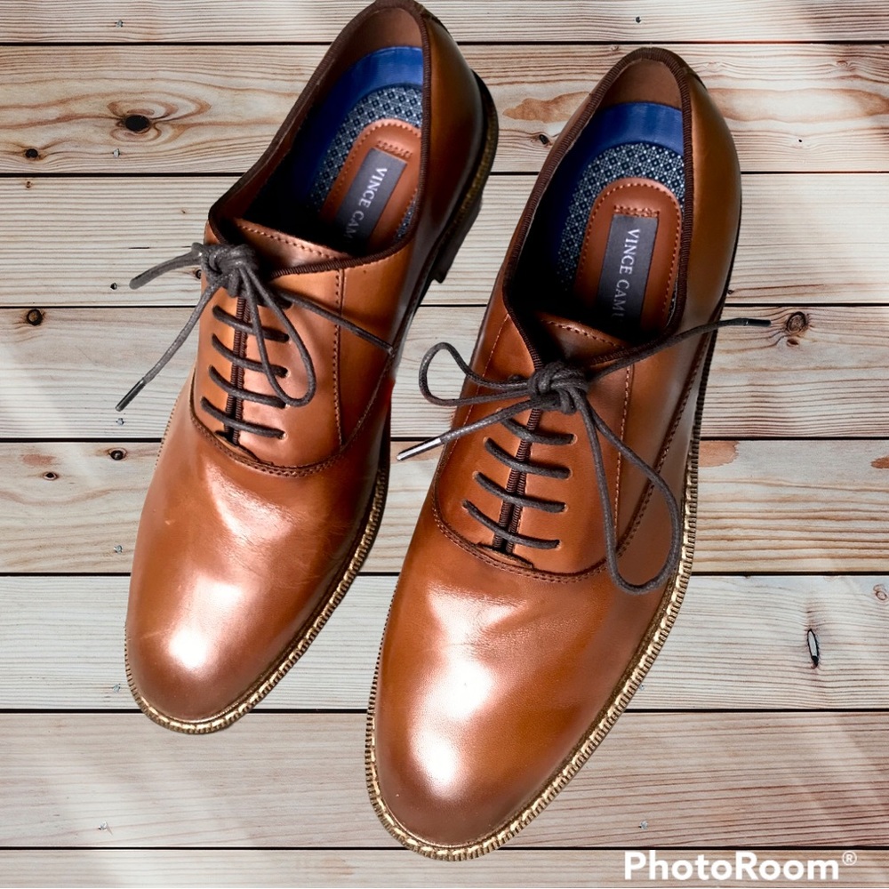 Men’s Vince Camuto lamson Cap Toe Oxfords size 8.5 Wide. make me an offer.